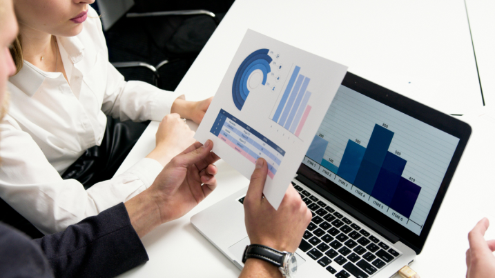 Estrategia de Marketing Digital Bases para el Éxito